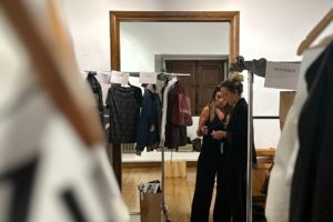 Backstage del desfile del San Sebastián Moda Festival en el Museo Laboratorium de Bergara