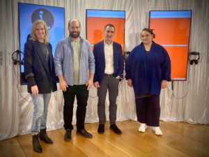 Representantes institucionales y organizadores durante las Jornadas de Ciencia, Tecnología e Innovación (ZTB) en Bergara